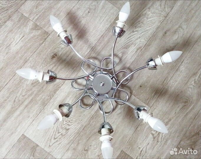 Продаётся люстра