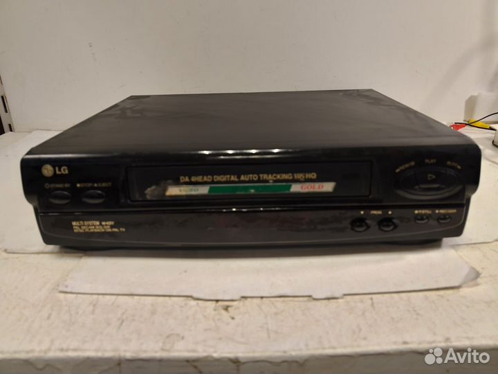 Видеомагнитофон LG W43Y