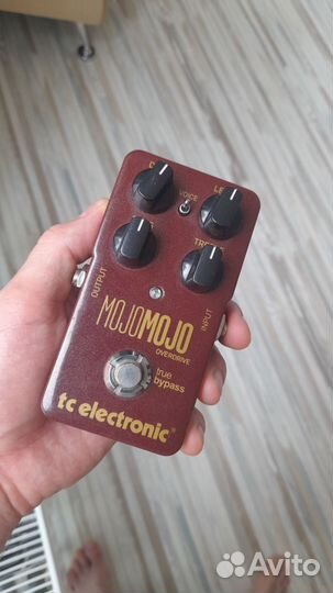 TC Electronic MojoMojo Overdrive педаль перегруза