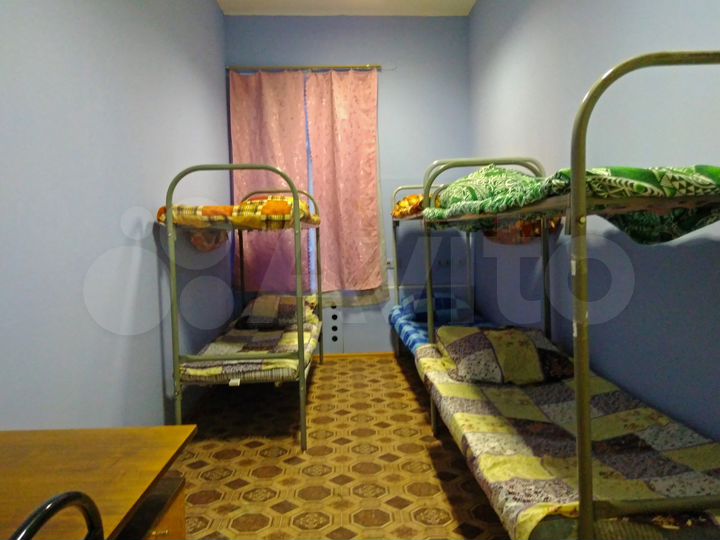 Комната 15 м² в > 9-к., 4/5 эт.