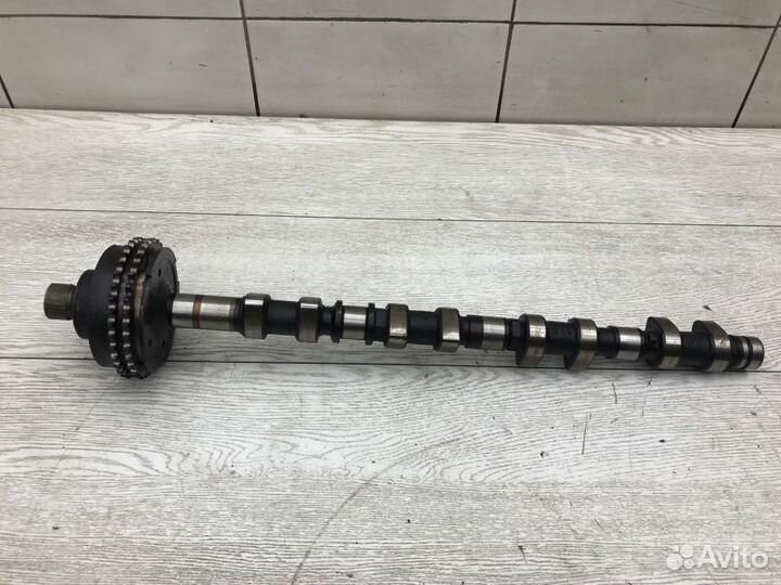 Распредвал впускной правый Mercedes S-Class W140