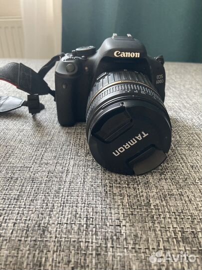 Зеркальный фотоаппарат canon eos600D
