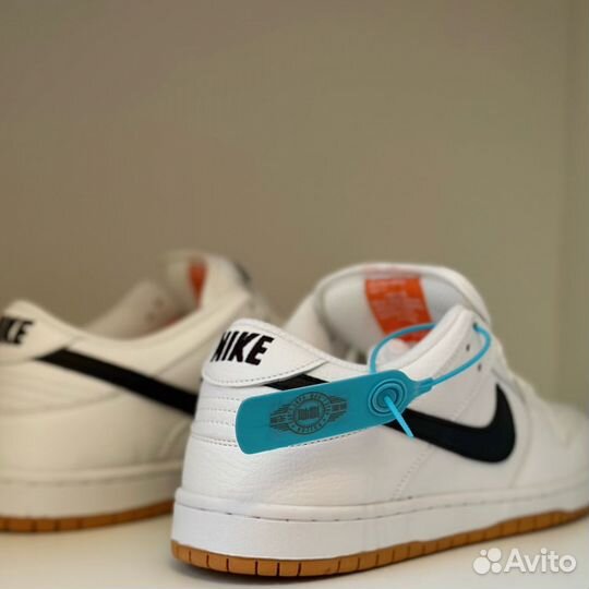 Кроссовки Nike Dunk SB Low Pro White Gum