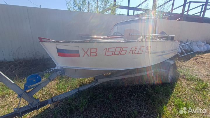 Моторное судно Прогресс-2 с мотором yamaha