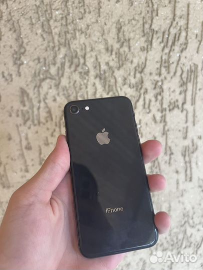 iPhone 8, 64 ГБ