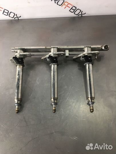 Топливная рампа Mercedes E-Class C207 M276 3.5I