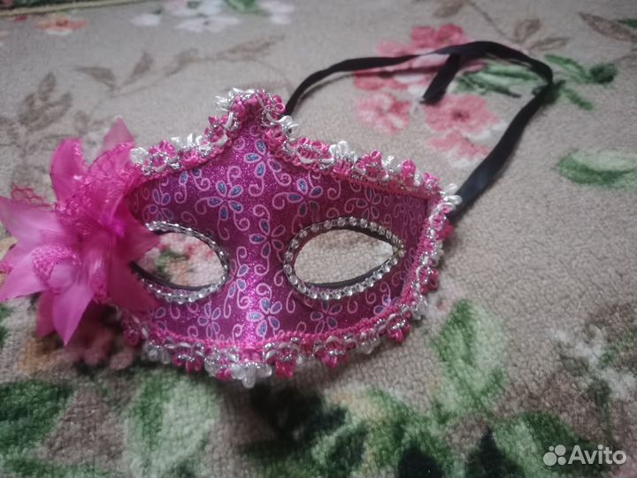 Маски для бала-маскарада