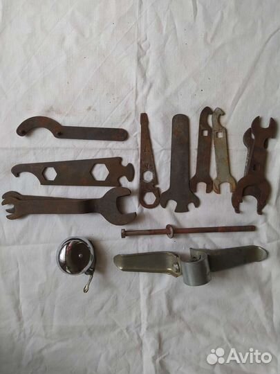 Запчасти и аксессуары для велосипеда