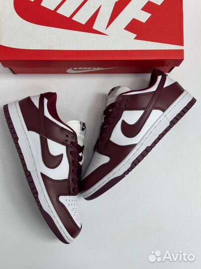 Кроссовки Nike Dunk Low