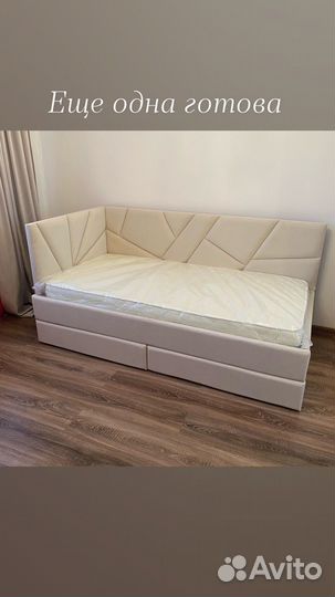 Кровать для ребенка подростка мягкая со спинками