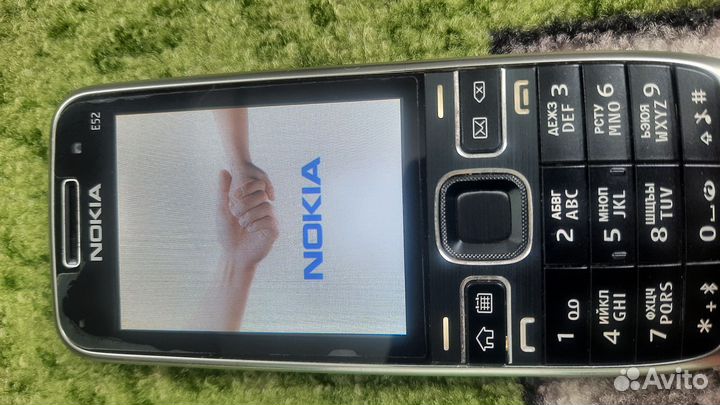 Nokia E52