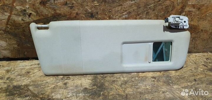 Козырек солнцезащитный правый Volkswagen Tiguan 2