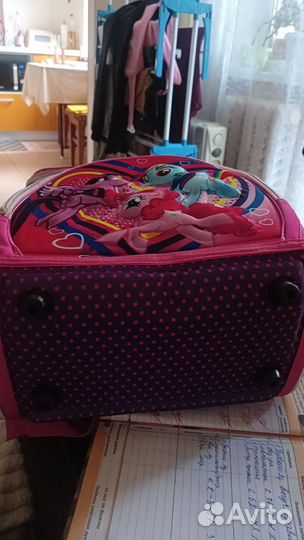 Школьный рюкзак с ортопедической спинкой