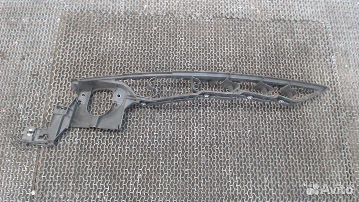 Кронштейн крыла BMW X5 E70, 2008