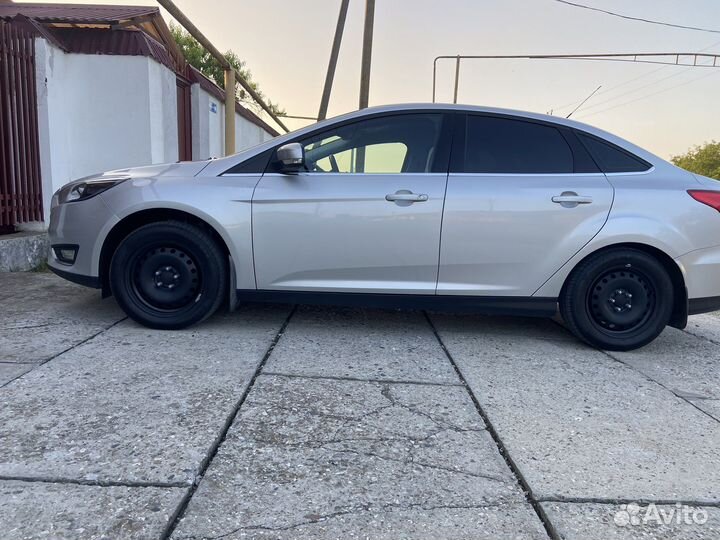 Ford Focus 1.6 МТ, 2015, 199 000 км