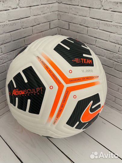 Футбольный мяч профессиональный nike