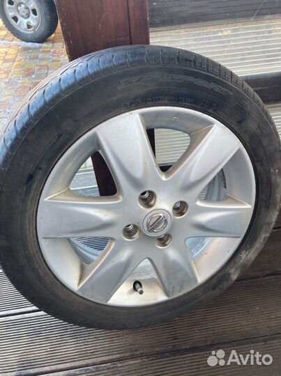 Диск новый оригинальный Nissan r 15 с б/у летней р