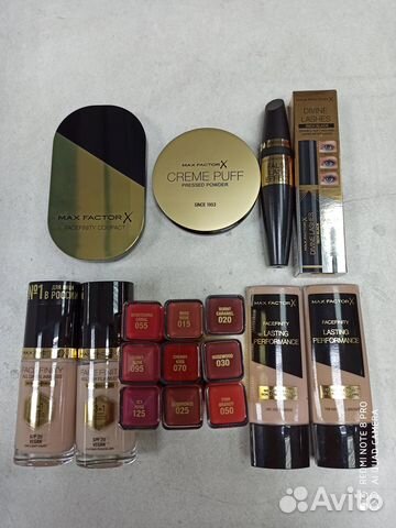 Max Factor помада тональный крем, пудра Creme Puff