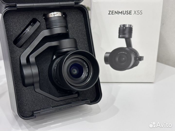 Подвес с камерой DJI Zenmuse X5S