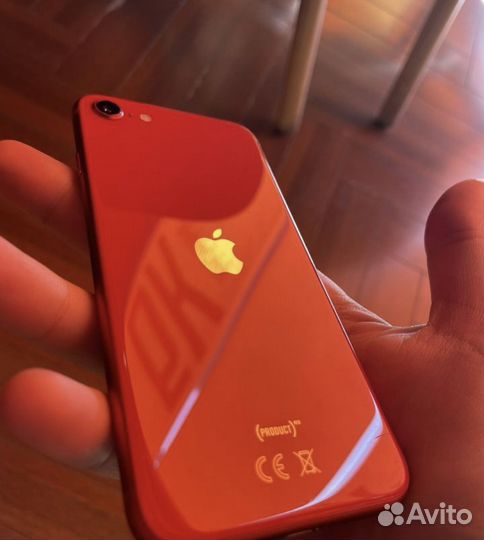 iPhone SE (2020), 64 ГБ