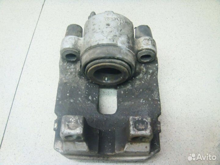 Суппорт тормозной задний правый Bmw X5 E70