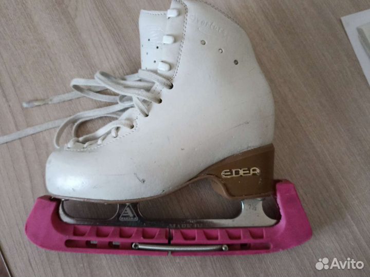 Фигурные коньки edea 195