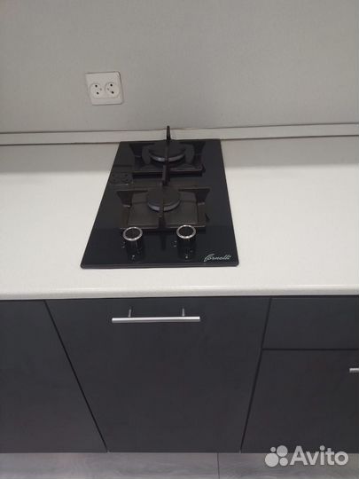 Продам кухонный гарнитур бу