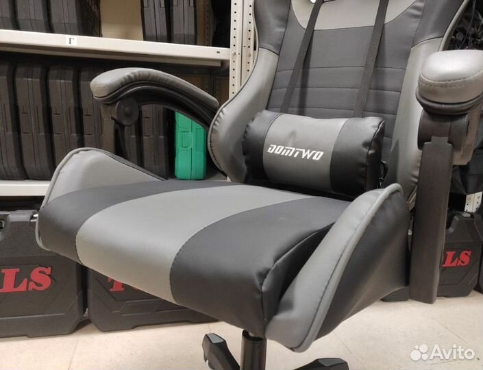 Игровое геймерское кресло компьютерное