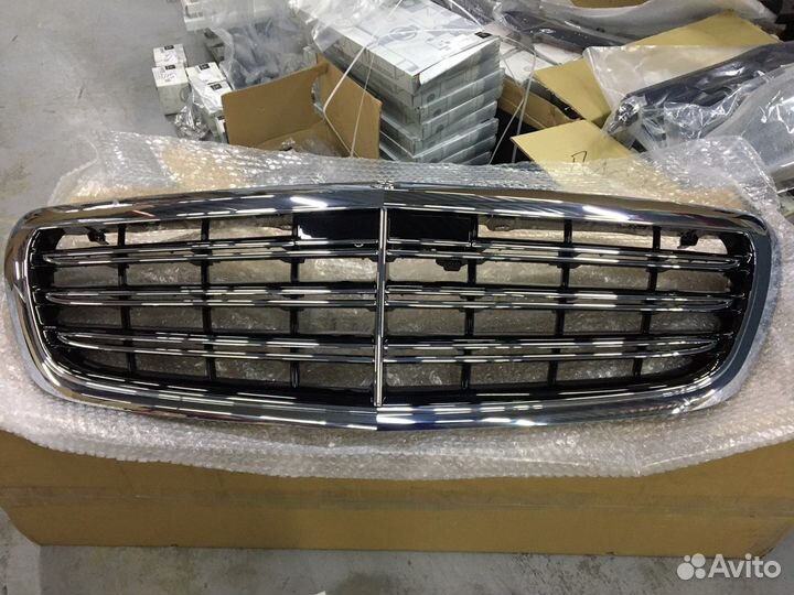 Решетка радиатора Mercedes W222