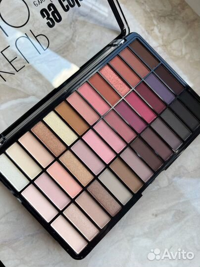 Тени для век