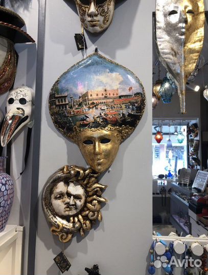 Венецианская маска