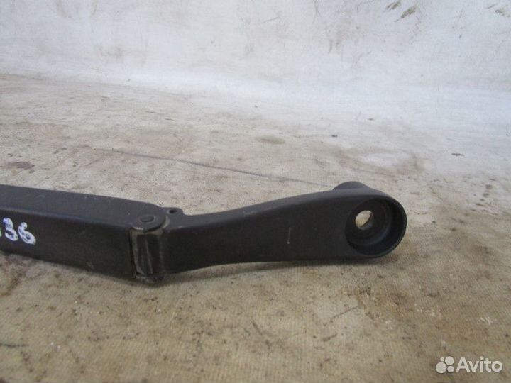 Поводок стеклоочистителя передний правый Kia RIO 2