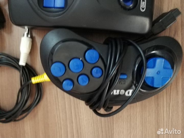 Игровая приставка Dendy 195 игр