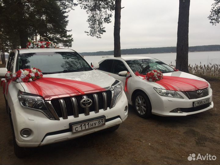 Прокат и аренда украшений на свадебные автомобили