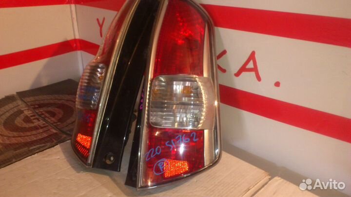 Стоп сигнал тойота пассо 2002-2006г правый левый