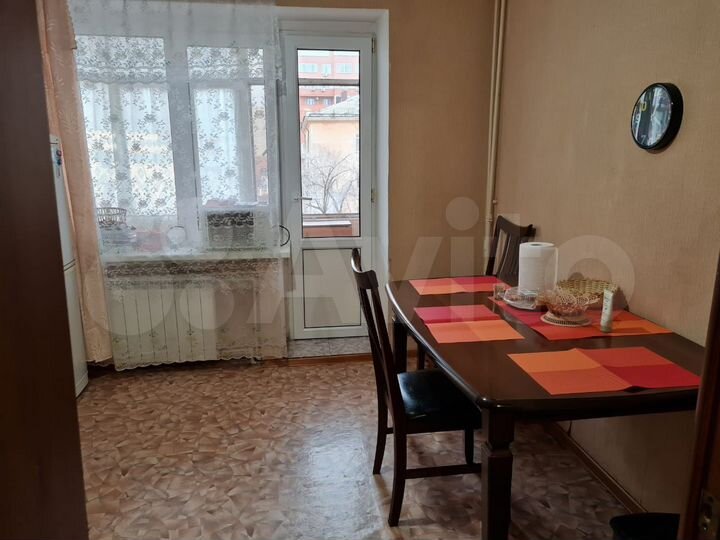 2-к. квартира, 60 м², 4/5 эт.