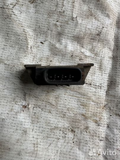 Коммутатор зажигания Suzuki Swift (1989-2000)