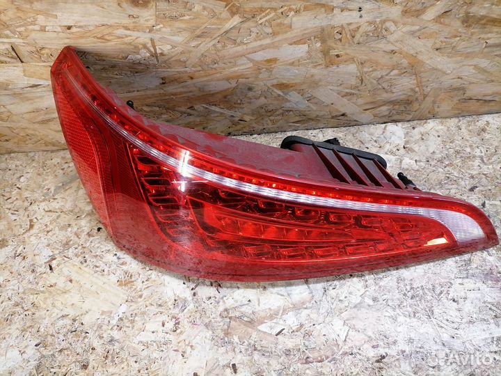 Фонарь левый Audi Q5 8R