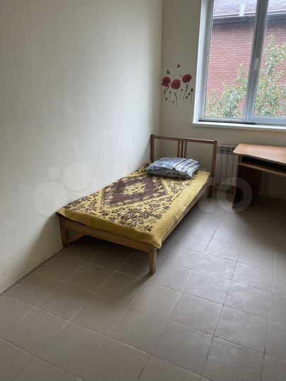 Комната 15 м² в 4-к., 2/3 эт.