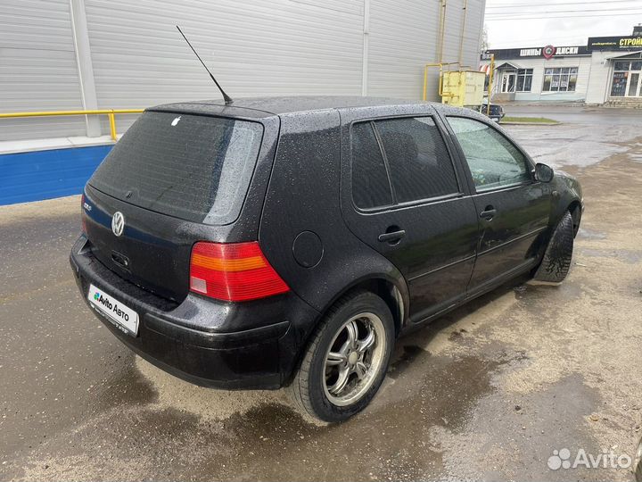 Volkswagen Golf 1.4 МТ, 2003, 270 000 км