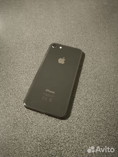 iPhone 8, 64 ГБ