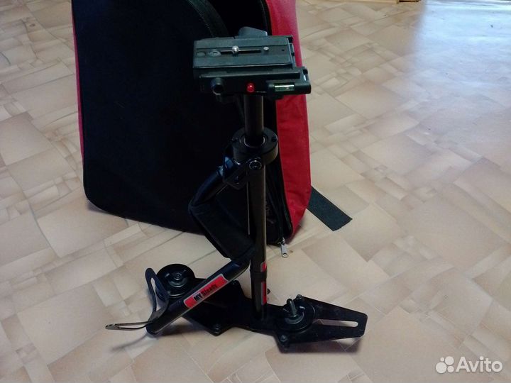 Механический стабилизатор для камеры