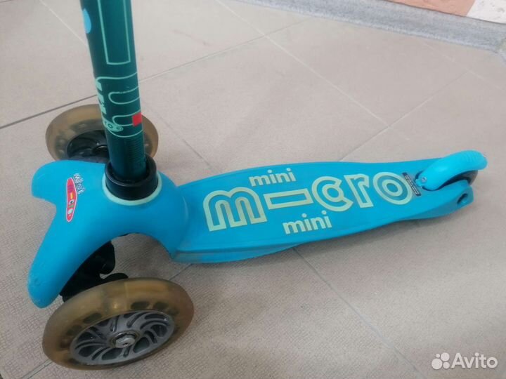 Самокат детский трехколесный Mini Micro Deluxe LED