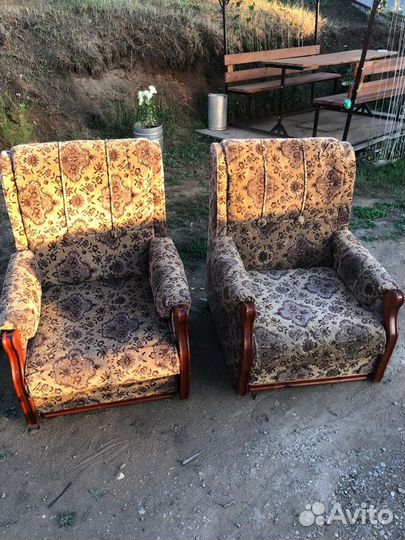 Диван и 2 кресла