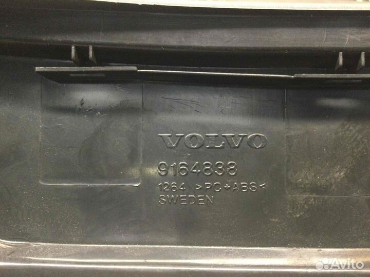 Накладка декоративная на торпедо Volvo S80 9164838 B6284T