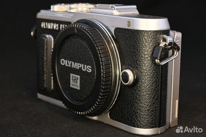 Olympus Pen E-PL8 body