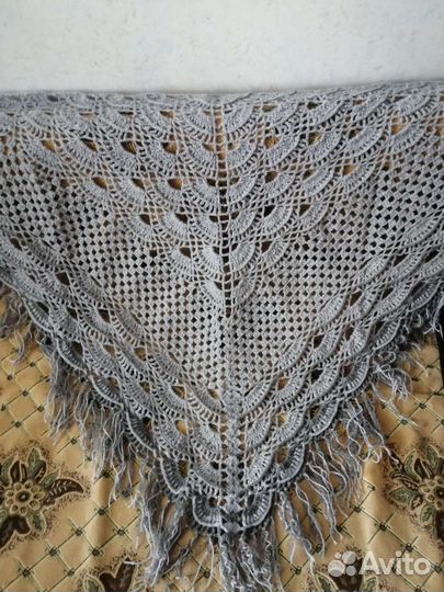 Шаль ручной работы