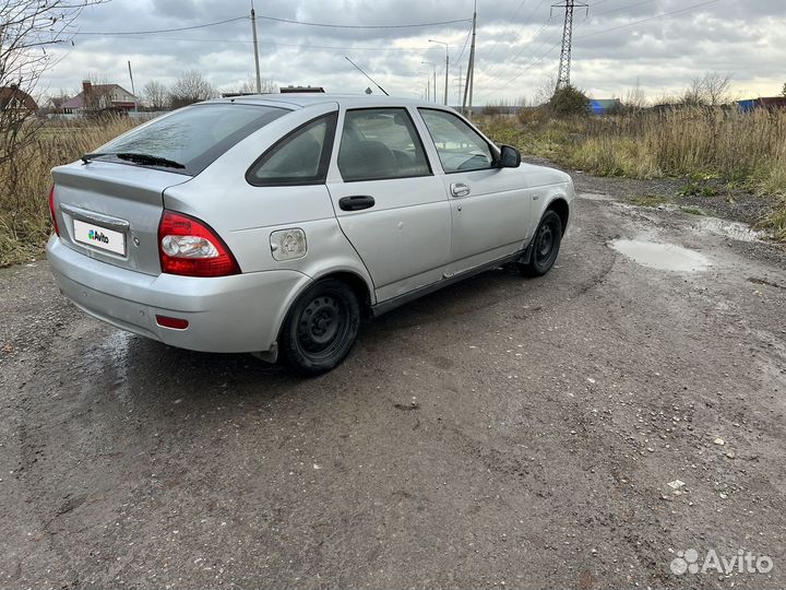LADA Priora 1.6 МТ, 2011, 200 000 км