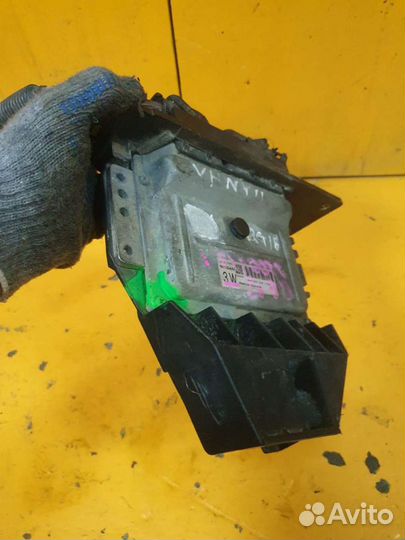 Блок управления двигателем двс 1.8 QG18 DE QG18DE