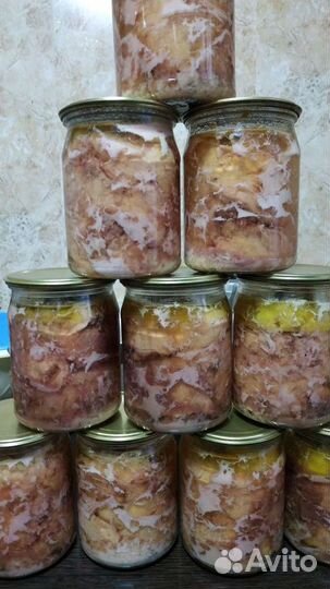 Консервы. Скумбрия. Курица. Горбуша. Свинина